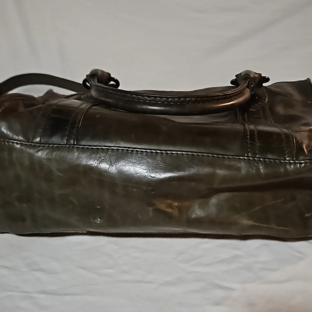 Frye Leather Tote with top zipper (Olive) - Picture 4 of 5